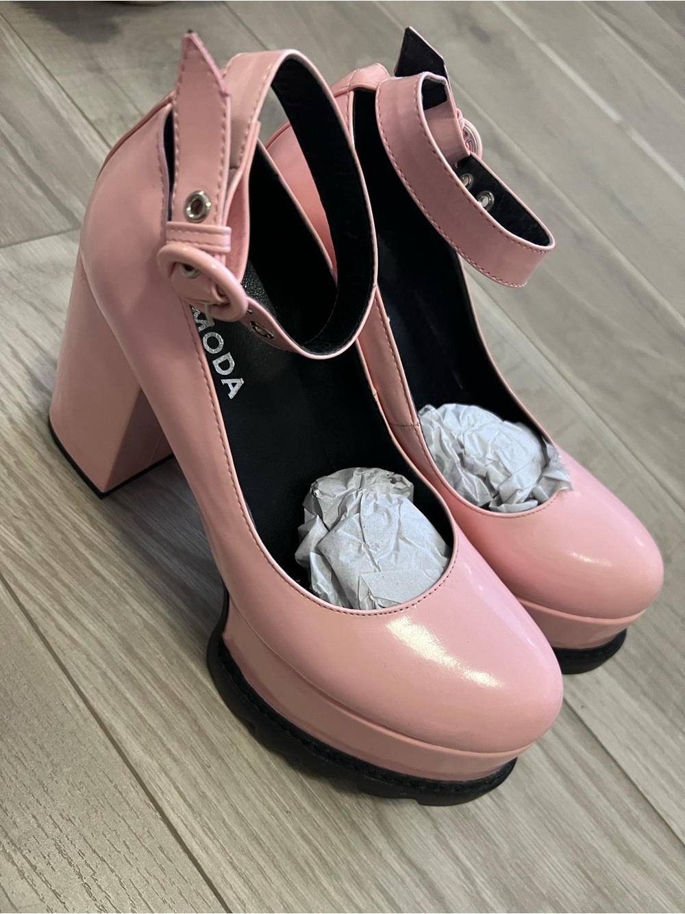 Lamoda Pink Platform Heels (Size 8)